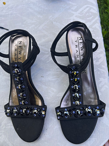 New York Transit Women’s Black Leather Rhinestone Sandals 8M