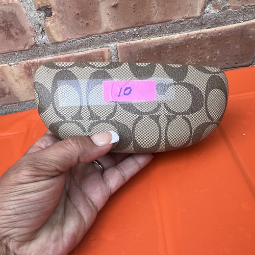 Coach Signature Logo Hard Clamshell Eyeglass Case - photo 4