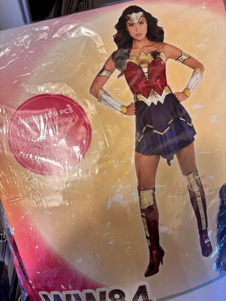 Halloween costume- Wonder Woman image indicator(2)