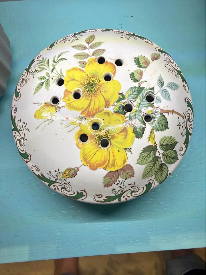Vintage E. Radford hand-painted flower frog posy vase