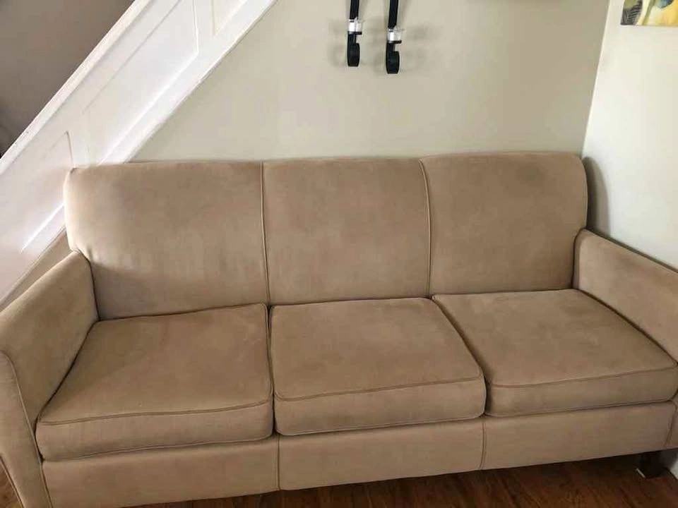 Couch Smoke Free