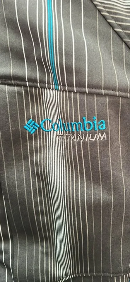 COLUMBIA Winter Jacket - SMALL image indicator(2)