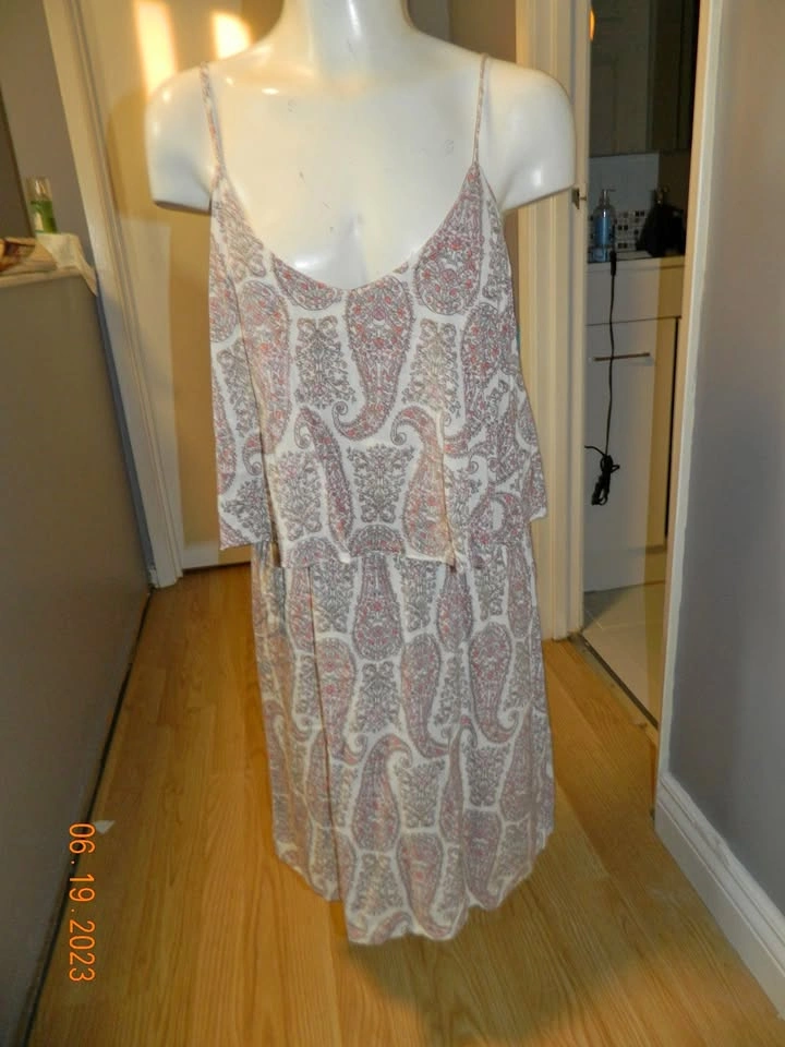 OLD NAVY DRESS WITH LOOSE OVERLAY ON TOP...SIZE M...EUC