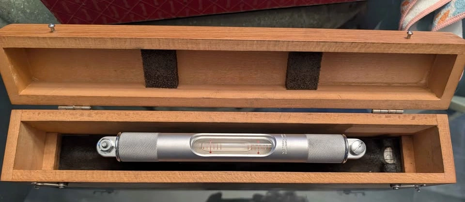 Vintage Starrett 12" Machinists' Level with Case - photo 5
