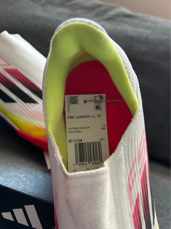 ADIDAS F50 Turf - Laceless image indicator(2)