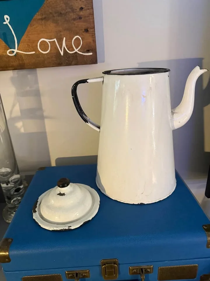 Vintage white enamelware coffee pot - photo 3