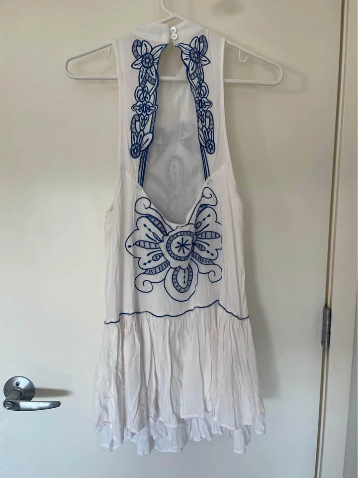 Cute white dress - photo 2
