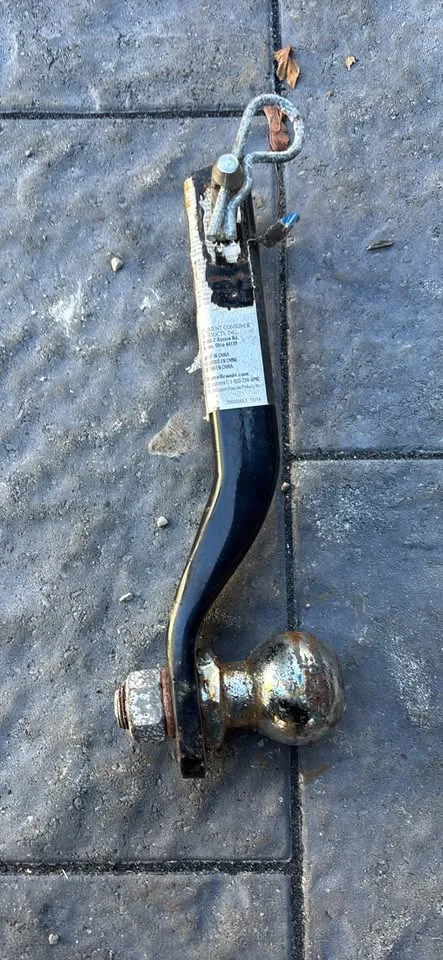 Trailer Hitch    1   1/4" Square Receiver, 2" Drop, 3,500 lbs image indicator(3)