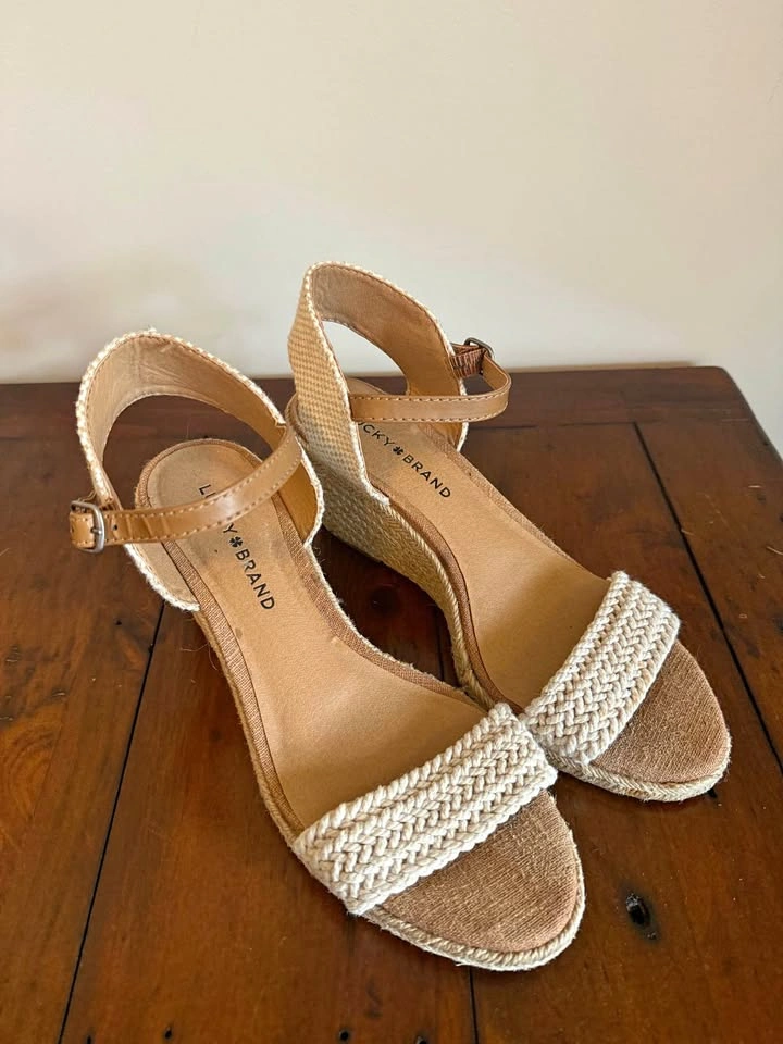 Summer sandals size 7.5