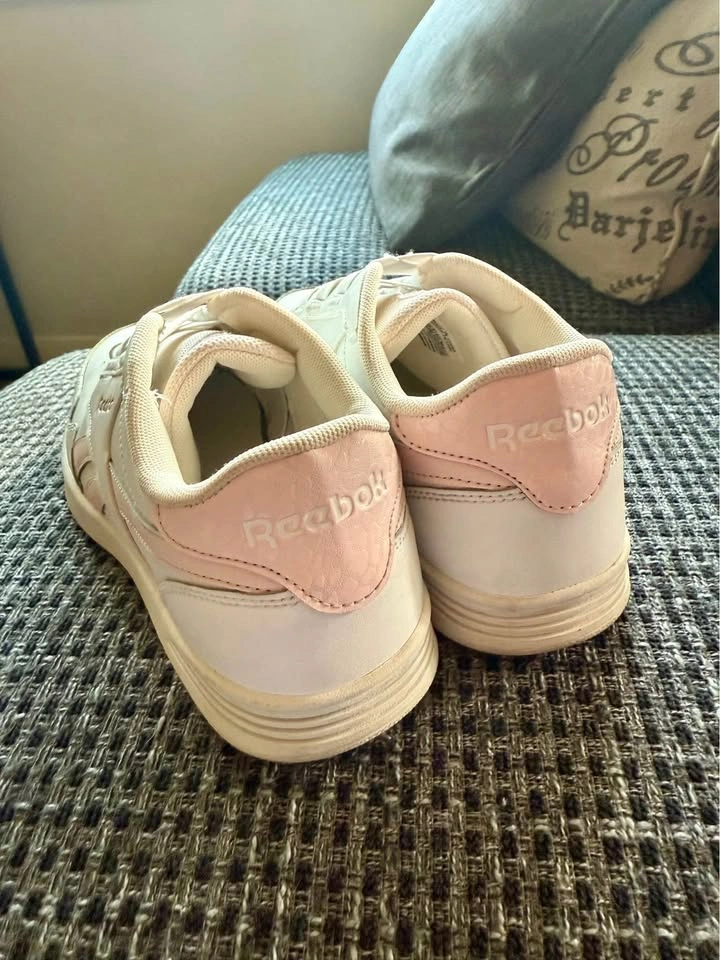 Women’s Reebok shoes - photo 3
