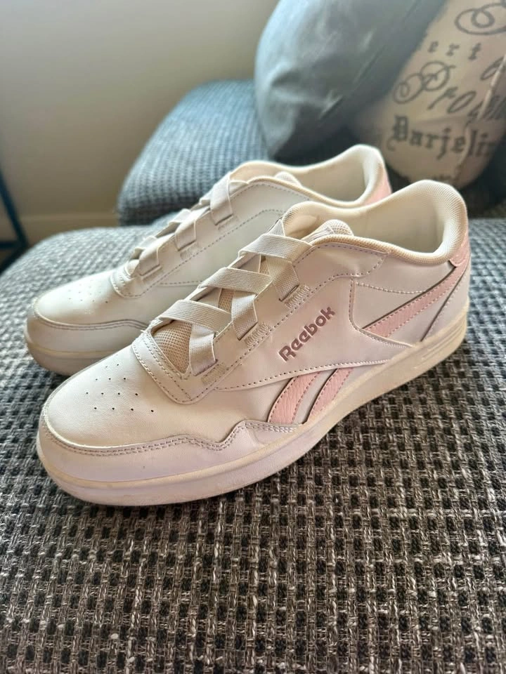 Women’s Reebok shoes - photo 4
