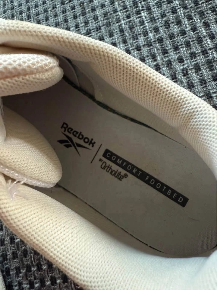 Women’s Reebok shoes - photo 5