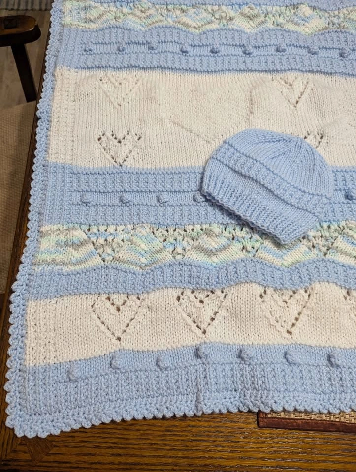 Baby blanket gift set