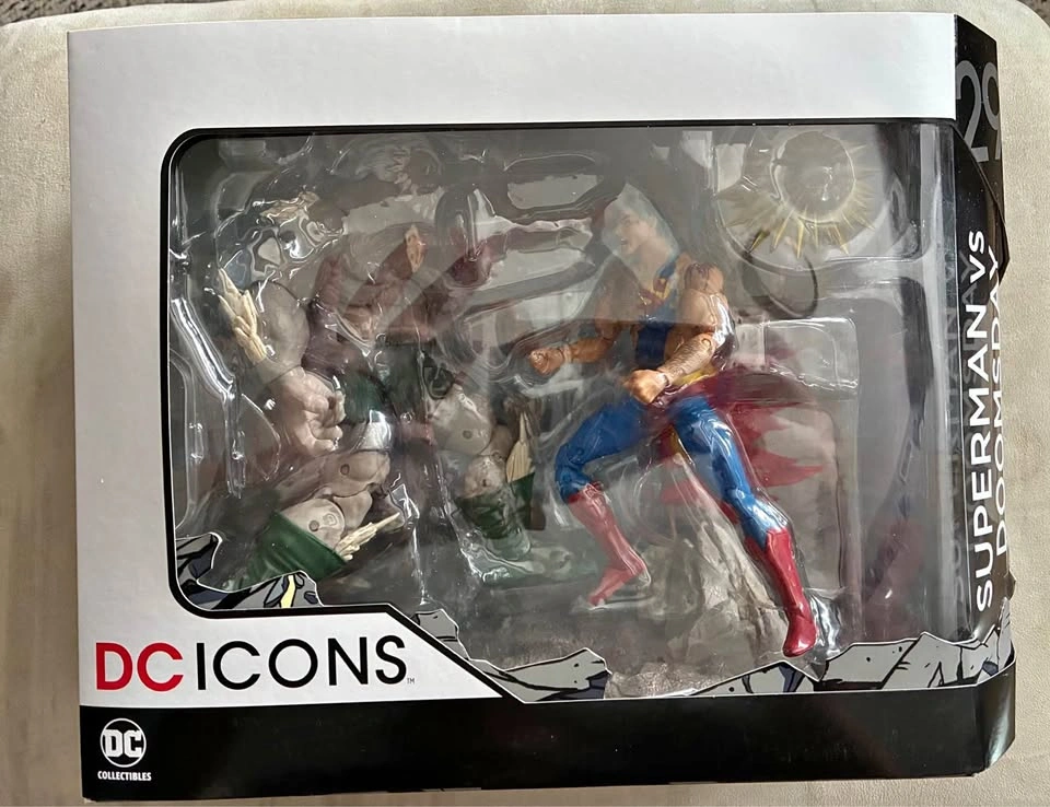 DC Collectibles DC Icons Superman vs. Doomsday 2-Pack