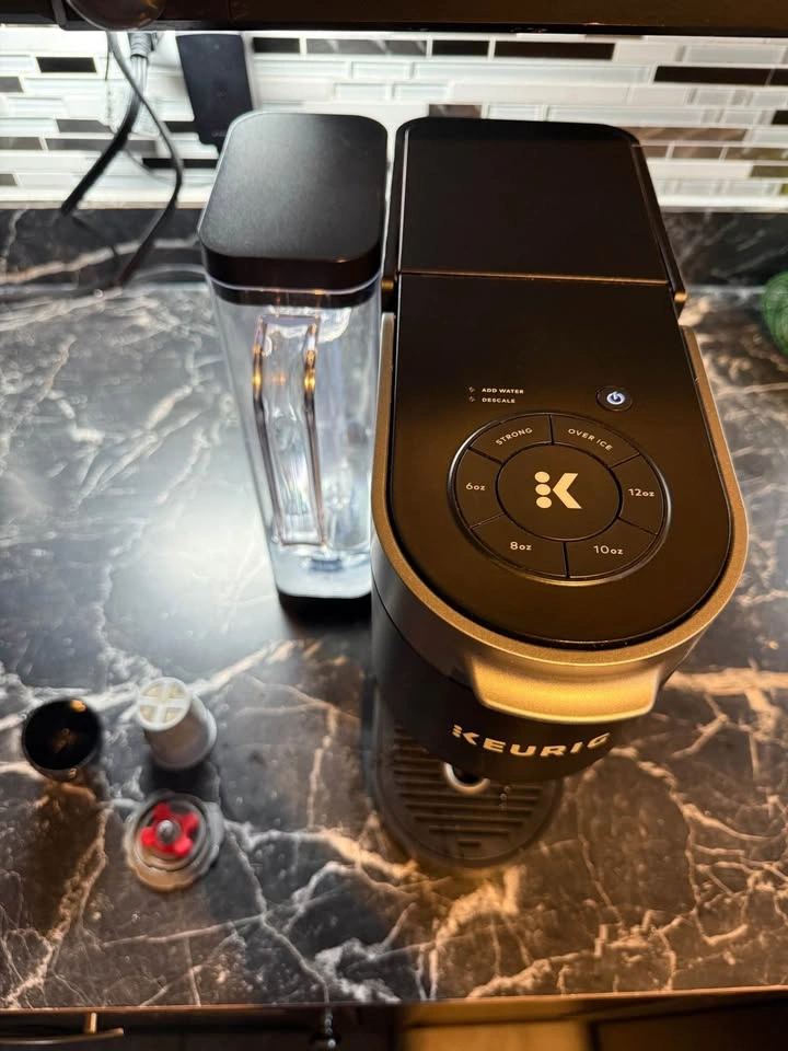 Keurig K-Premium with reusable coffee/tea filter - photo 2