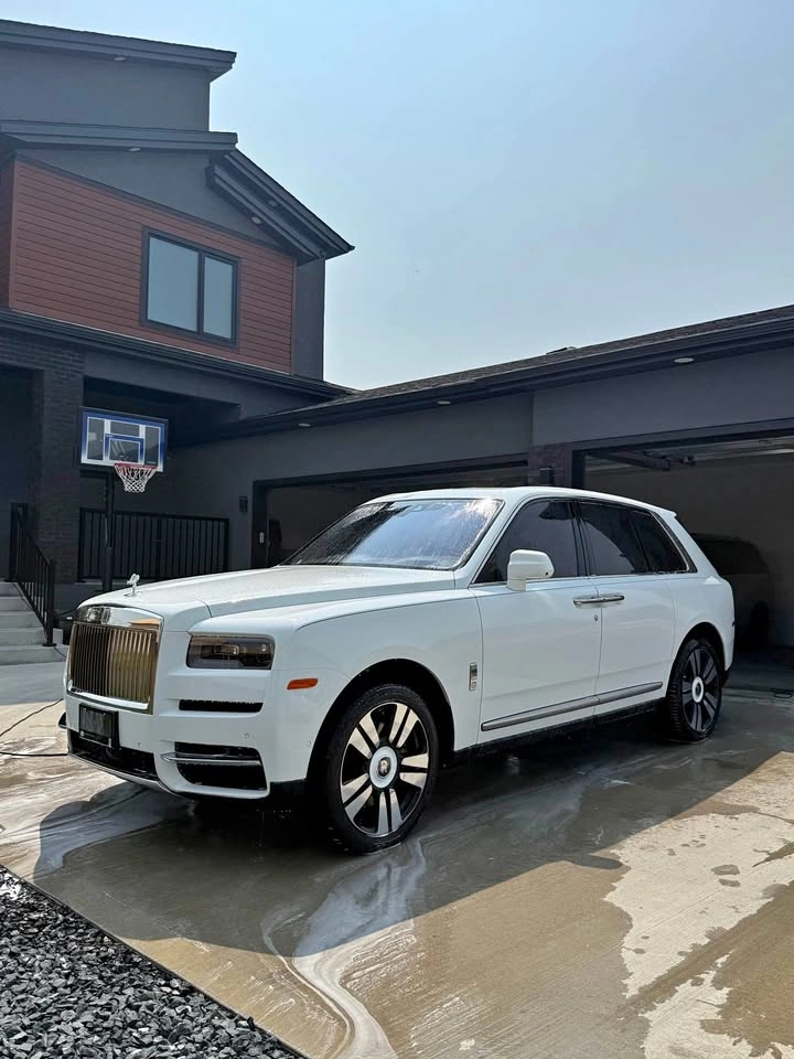 Detailing on sale