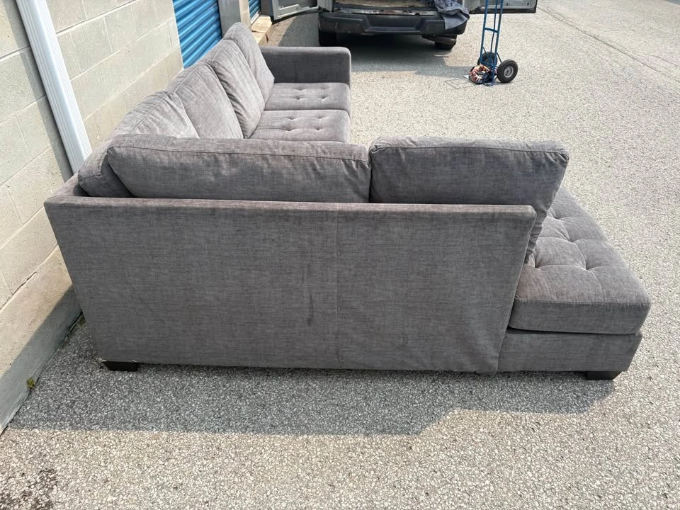 Grey Large Sectional Sofa with Chaise - Free Delivery - photo 4