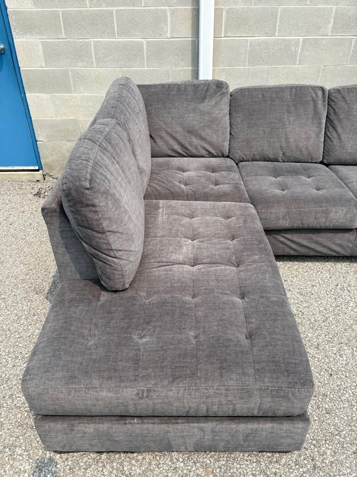 Grey Large Sectional Sofa with Chaise - Free Delivery - photo 5