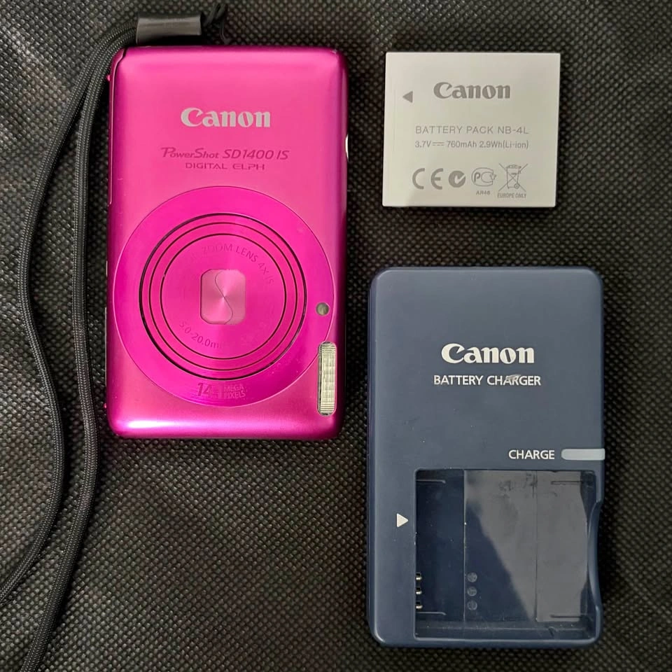 Canon PowerShot SD1400 IS Mint Condition