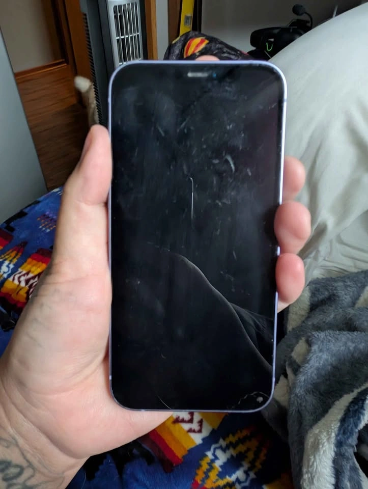 Purple iPhone 12 64gb - photo 4
