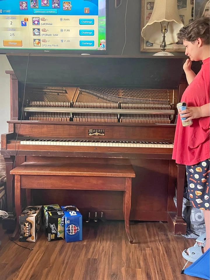 Mozart Symphony piano