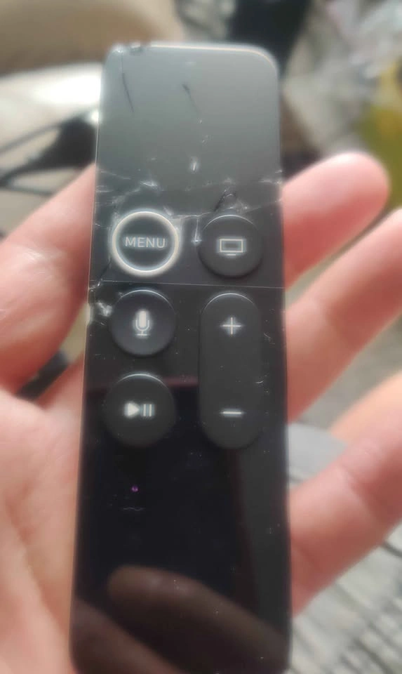 Apple TV 4th Generation, 32GB HD Media Streamer - A1625 - photo 3