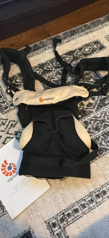 Ergo baby carrier - photo 2