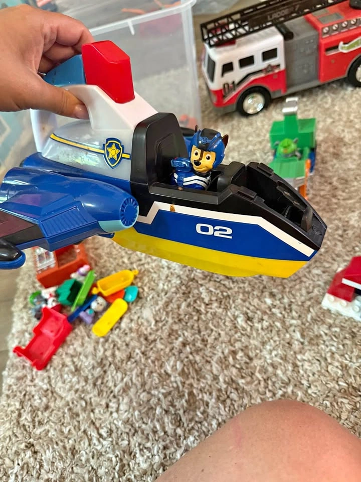 Paw patrol chase jet