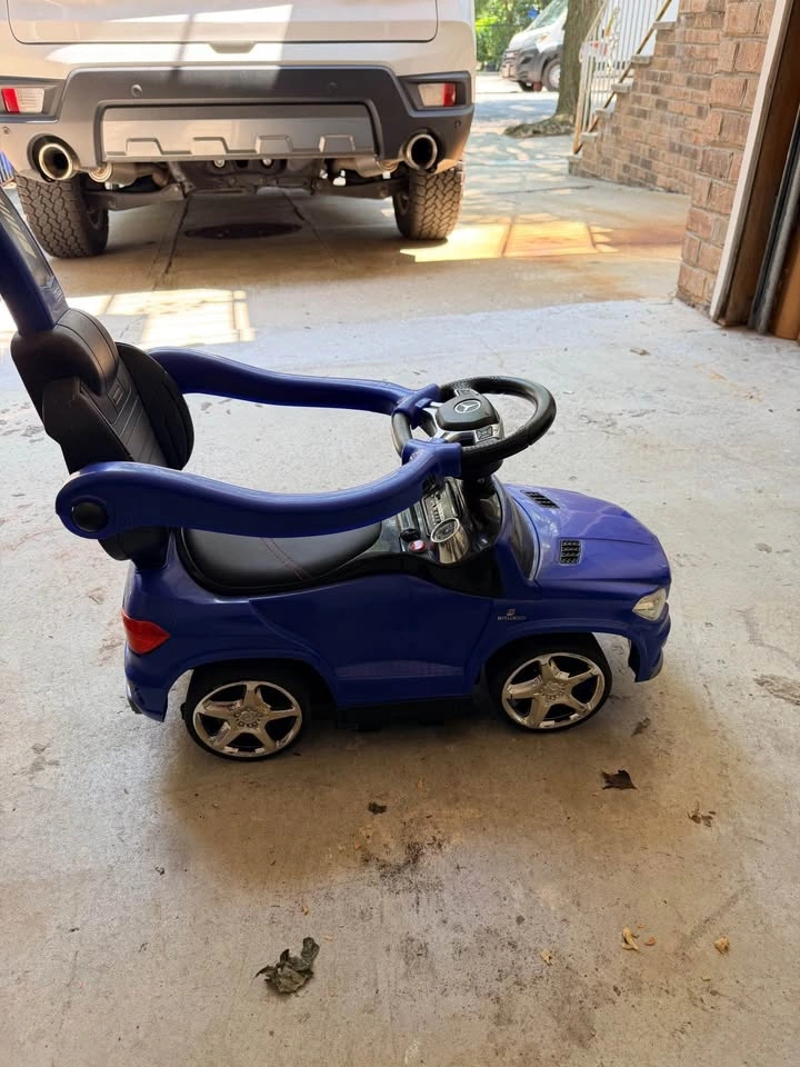 Mercedes-AMG toddler push car -blue - photo 2