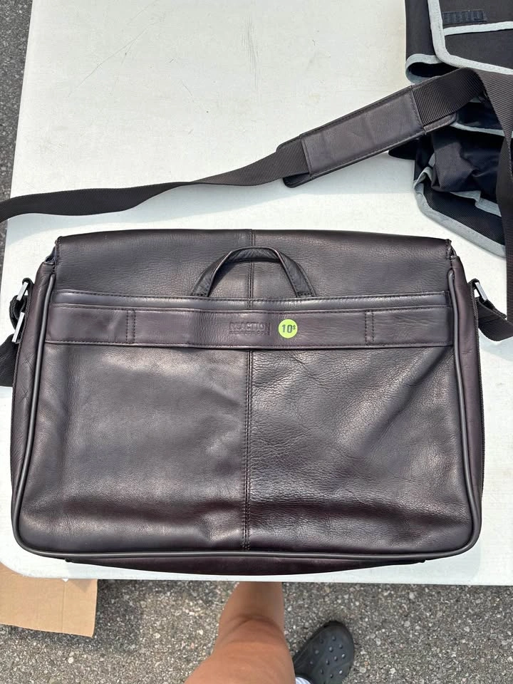 Kenneth Cole Reaction Brown Leather Shoulder Bag laptop bag