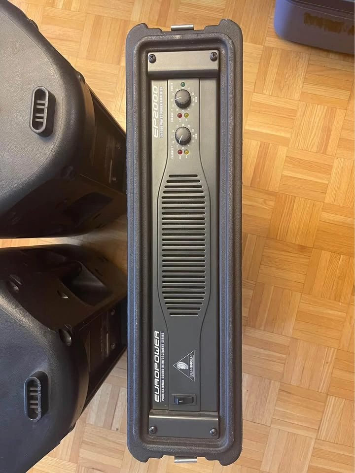 2x B212XL Speakers and EP2000 Amp - photo 4