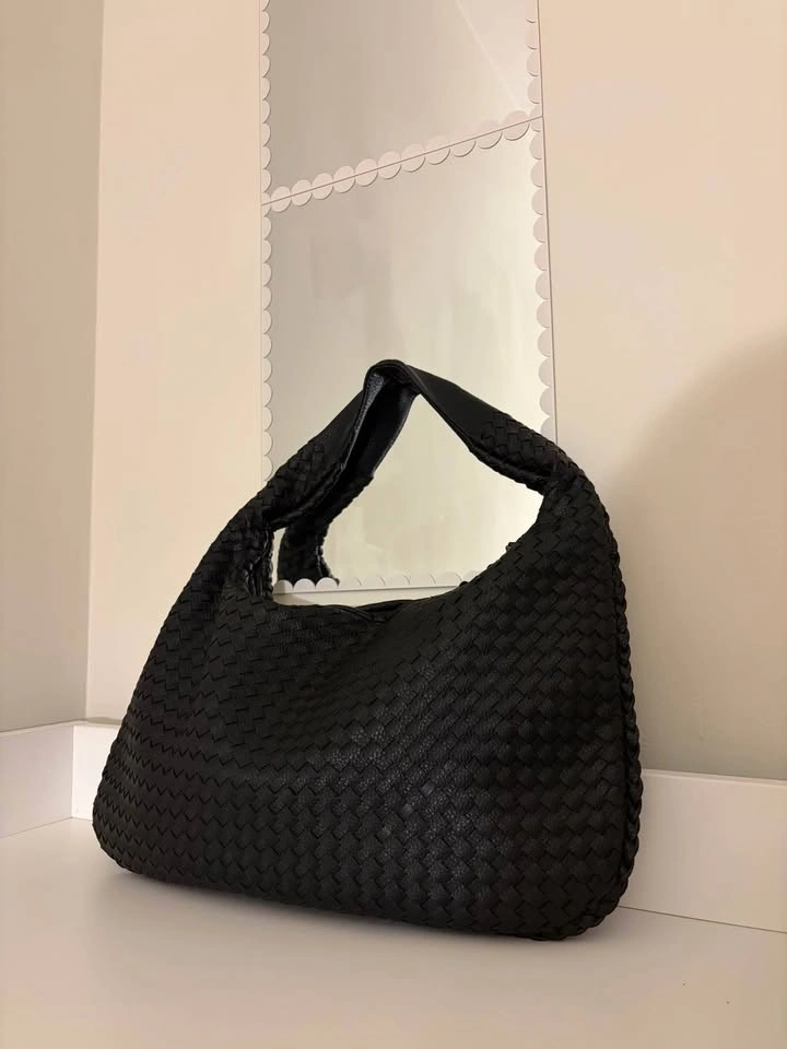 Woven leather hobo bag - photo 2