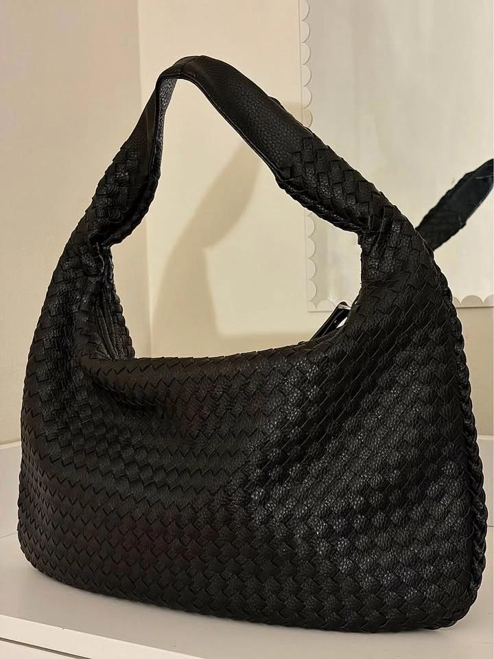 Woven leather hobo bag - photo 3