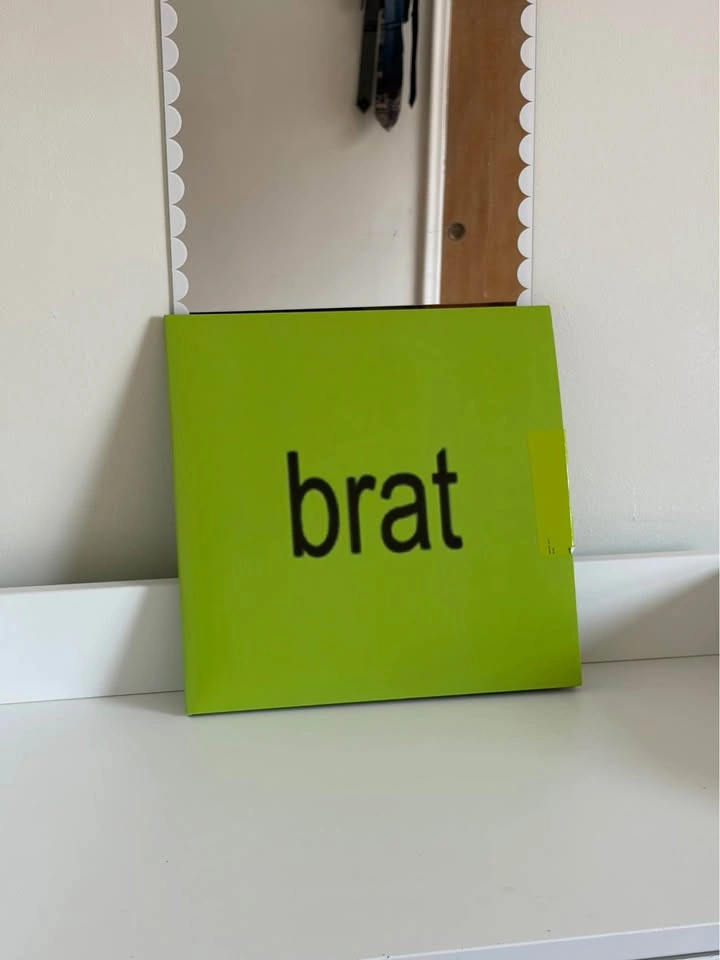 Brat vinyl Charli xcx album record - photo 2