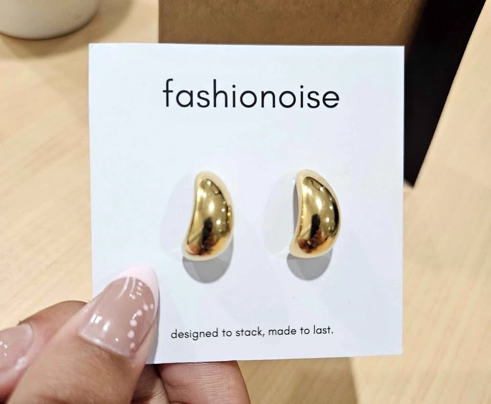 Chunky Coffee Bean / Teardrop Earrings – 18K Gold PVD – Brand Ne