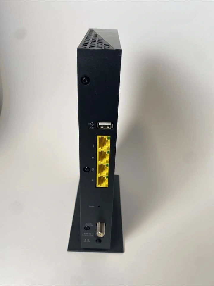 Netgear Modem/Router - photo 2