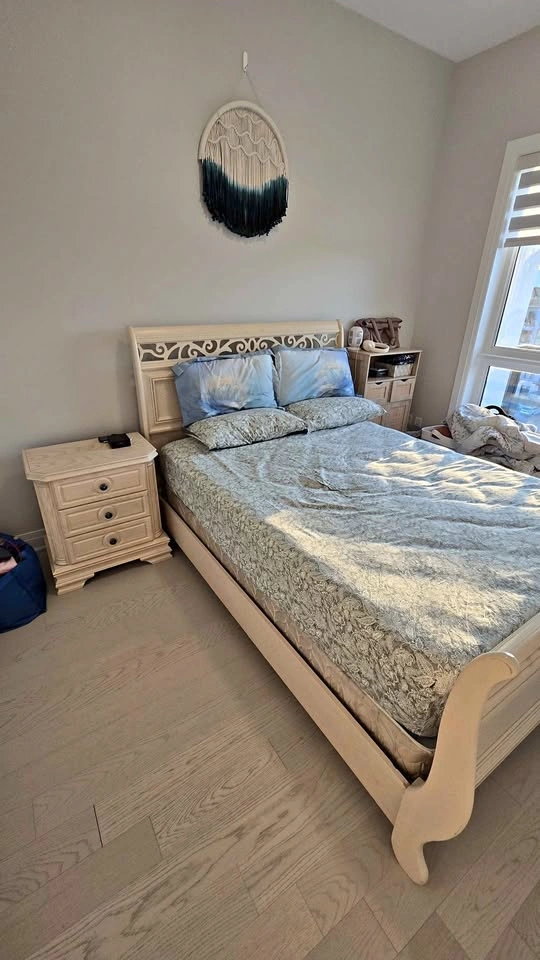 Solid Wood Queen Sleigh Bed Set with Mattress and Box Spring