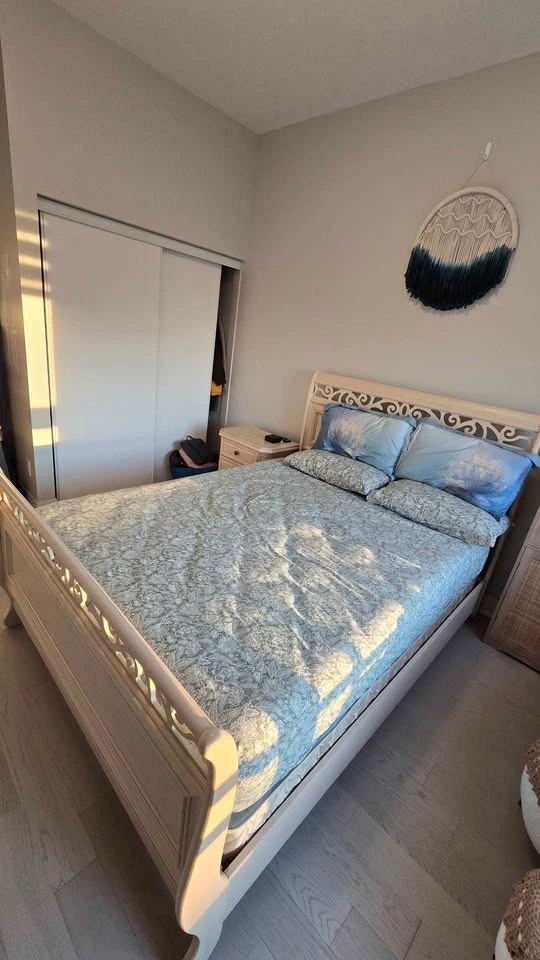 Solid Wood Queen Sleigh Bed Set with Mattress and Box Spring - photo 2