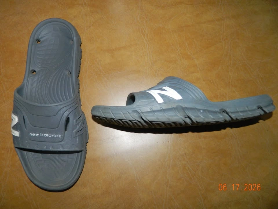 UNISEX NEW BALANCE SLIDES size MENS 9...WOMENS 11...EUC - photo 2