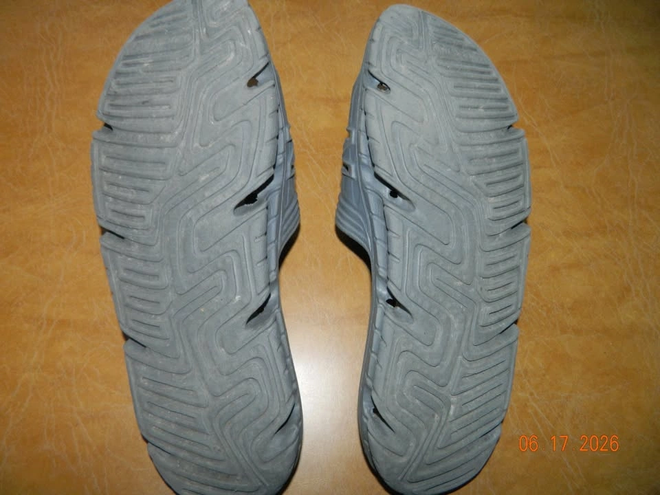 UNISEX NEW BALANCE SLIDES size MENS 9...WOMENS 11...EUC - photo 3