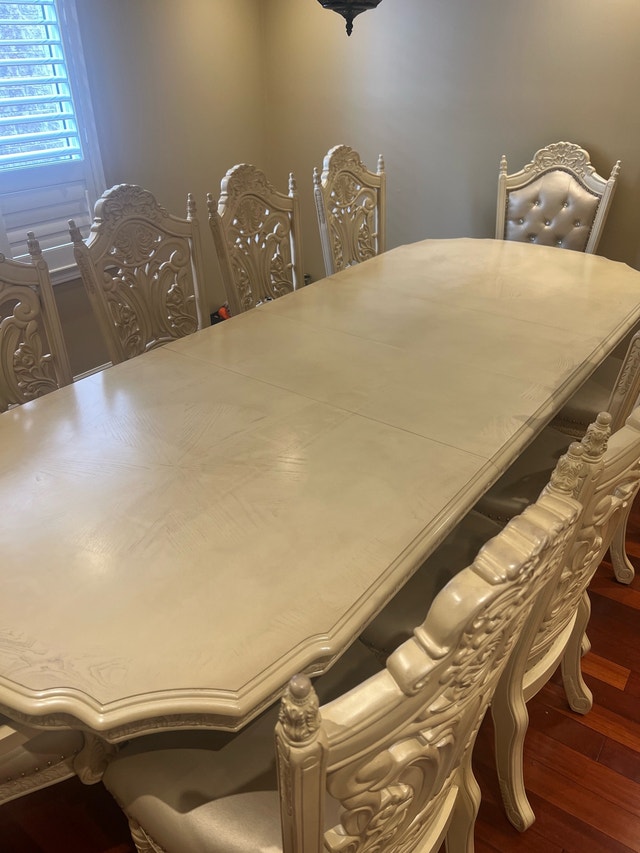Dining room table 10 piece set