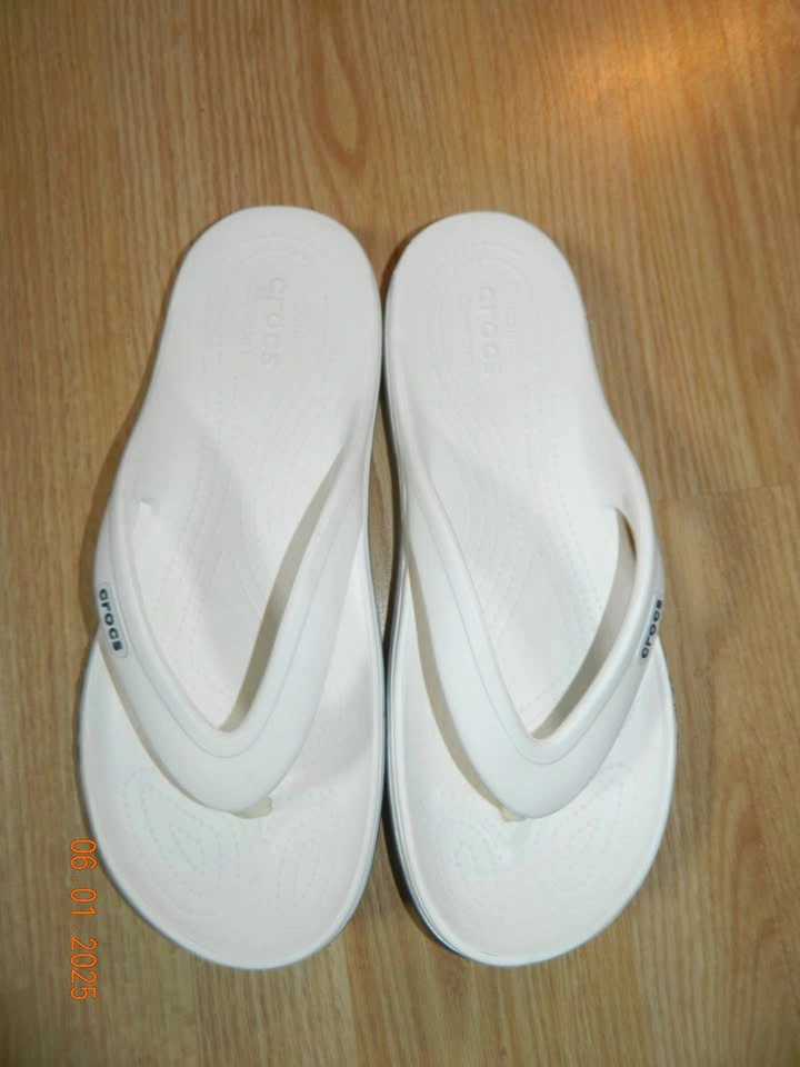 NWOT MENS CROCS FLIPS size 13 - photo 2