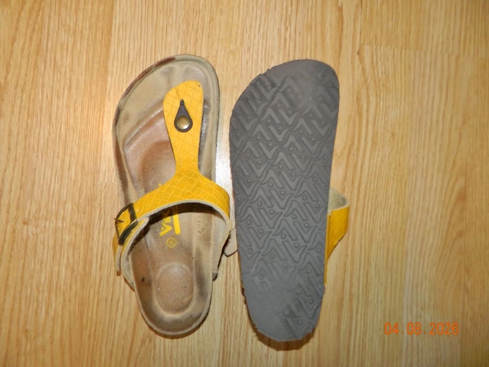 Womens Viking Gizeh Style Sandals Size 7