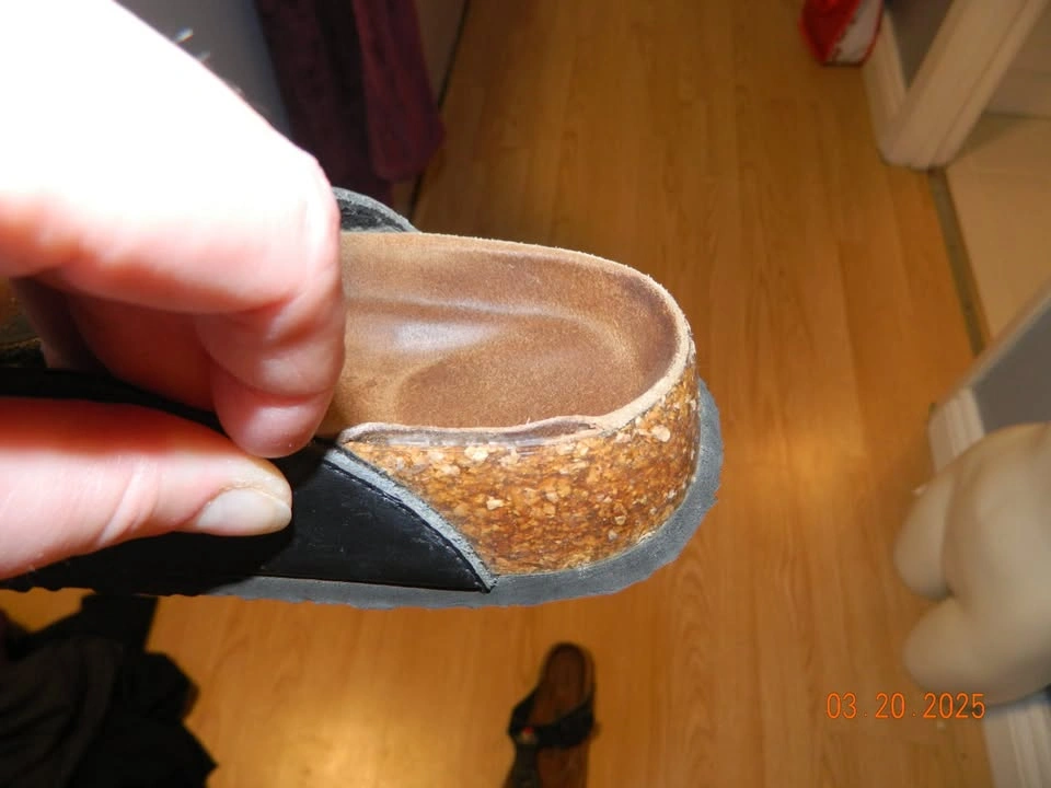 WOMENS SOFTMOC SKULL THONG SANDAL..size 8...VGUC-EUC - photo 3