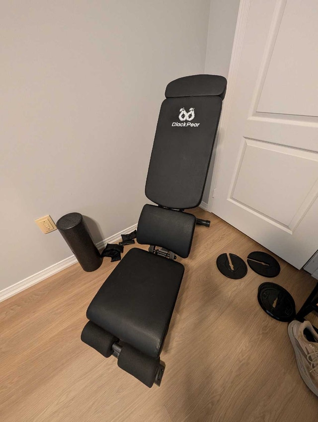 Weight/Workout Bench (like new) - photo 4