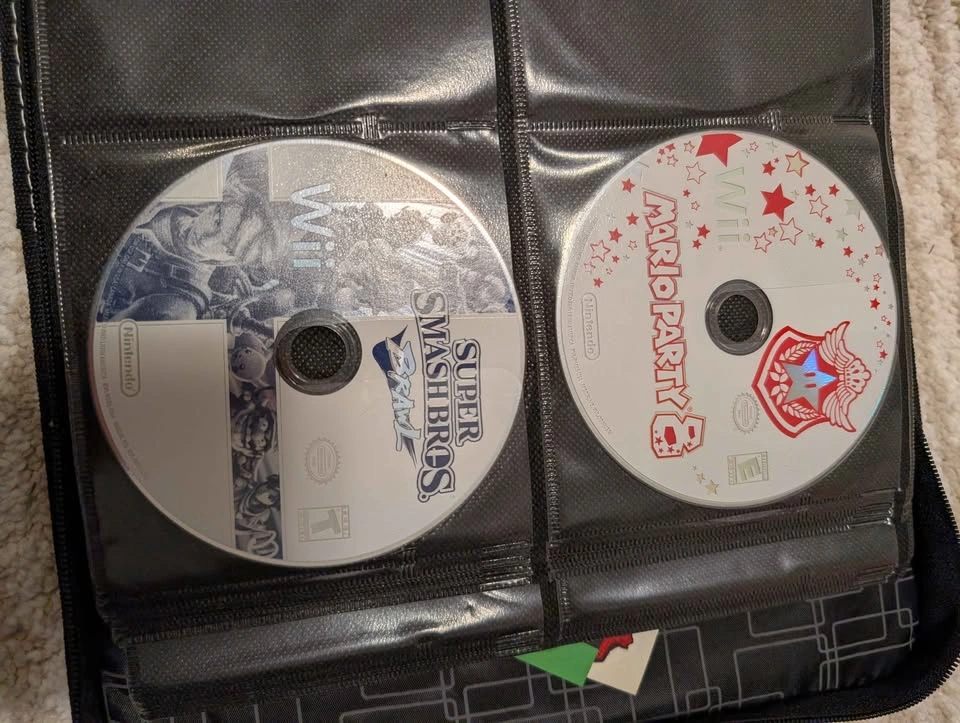 Nintendo Wii + Games - photo 2