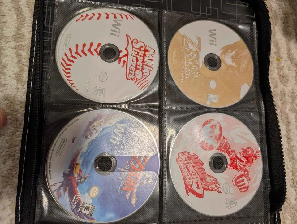 Nintendo Wii + Games - photo 3