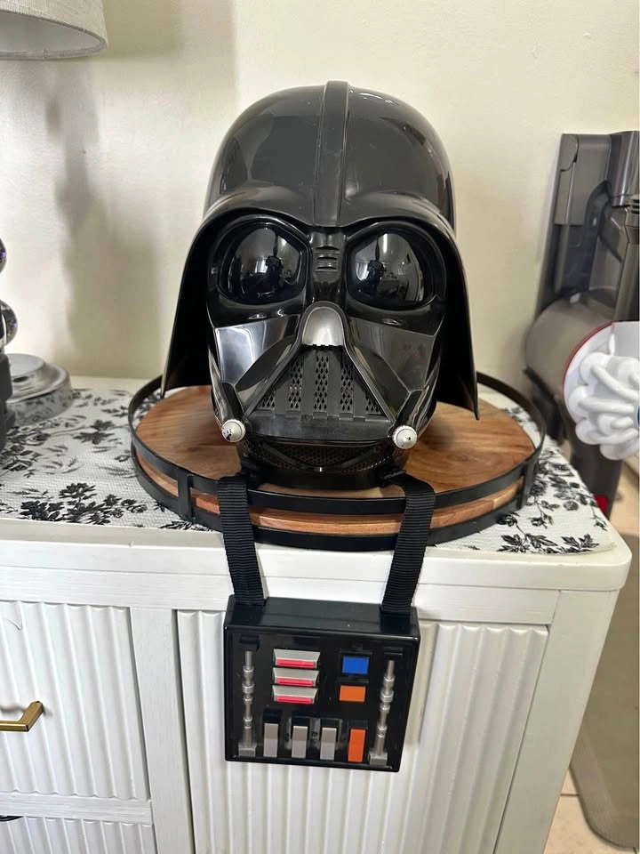 Hasbro Star Wars Darth Vader Voice Changer Helmet