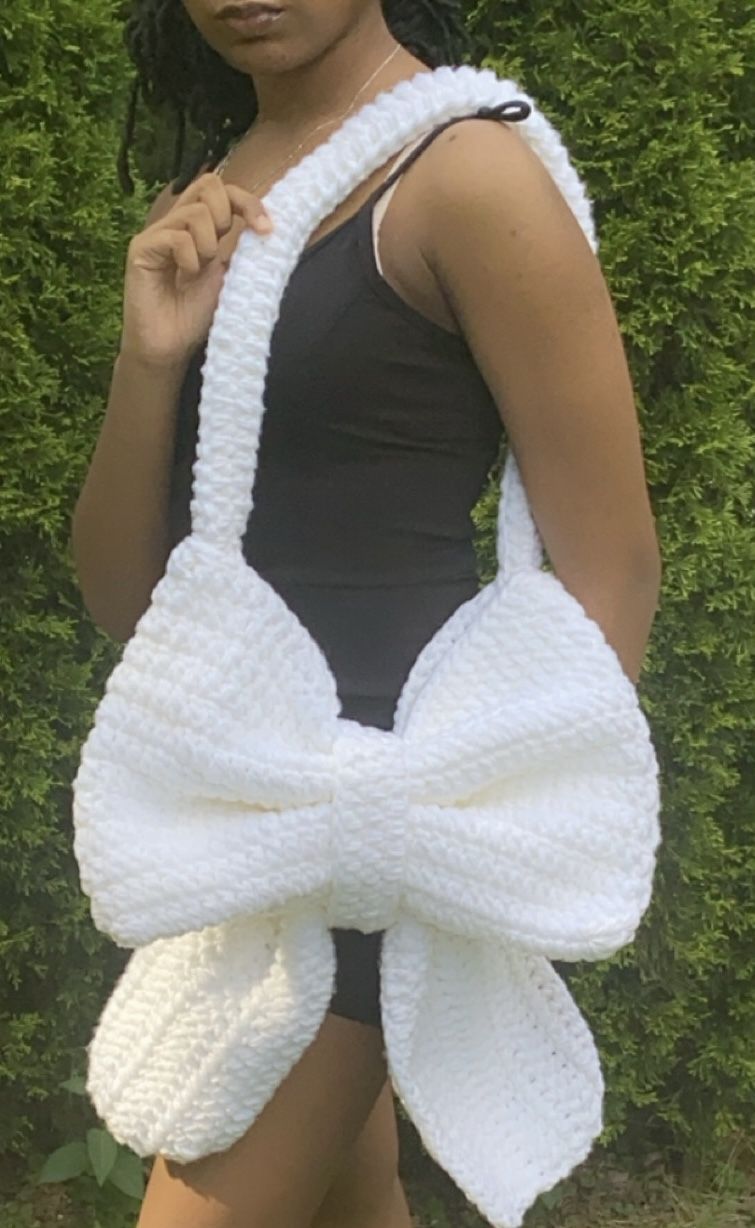 Crochet Bow Bag