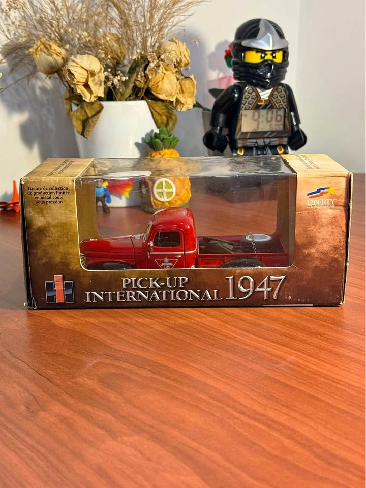 Canadian Tire 1/24 Scale Trucks